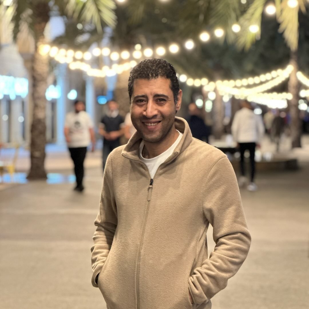 السيد الأستاذ: مصطفي ابراهيم عامر